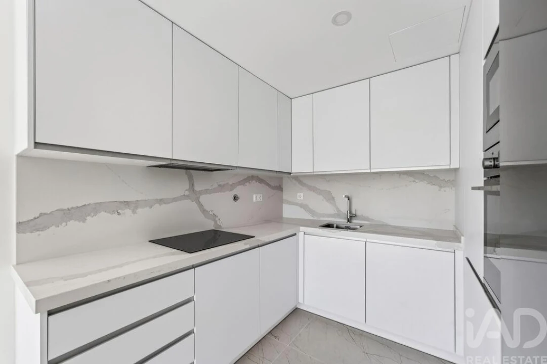 Apartamento T1 para Venda em Quarteira Foto 11