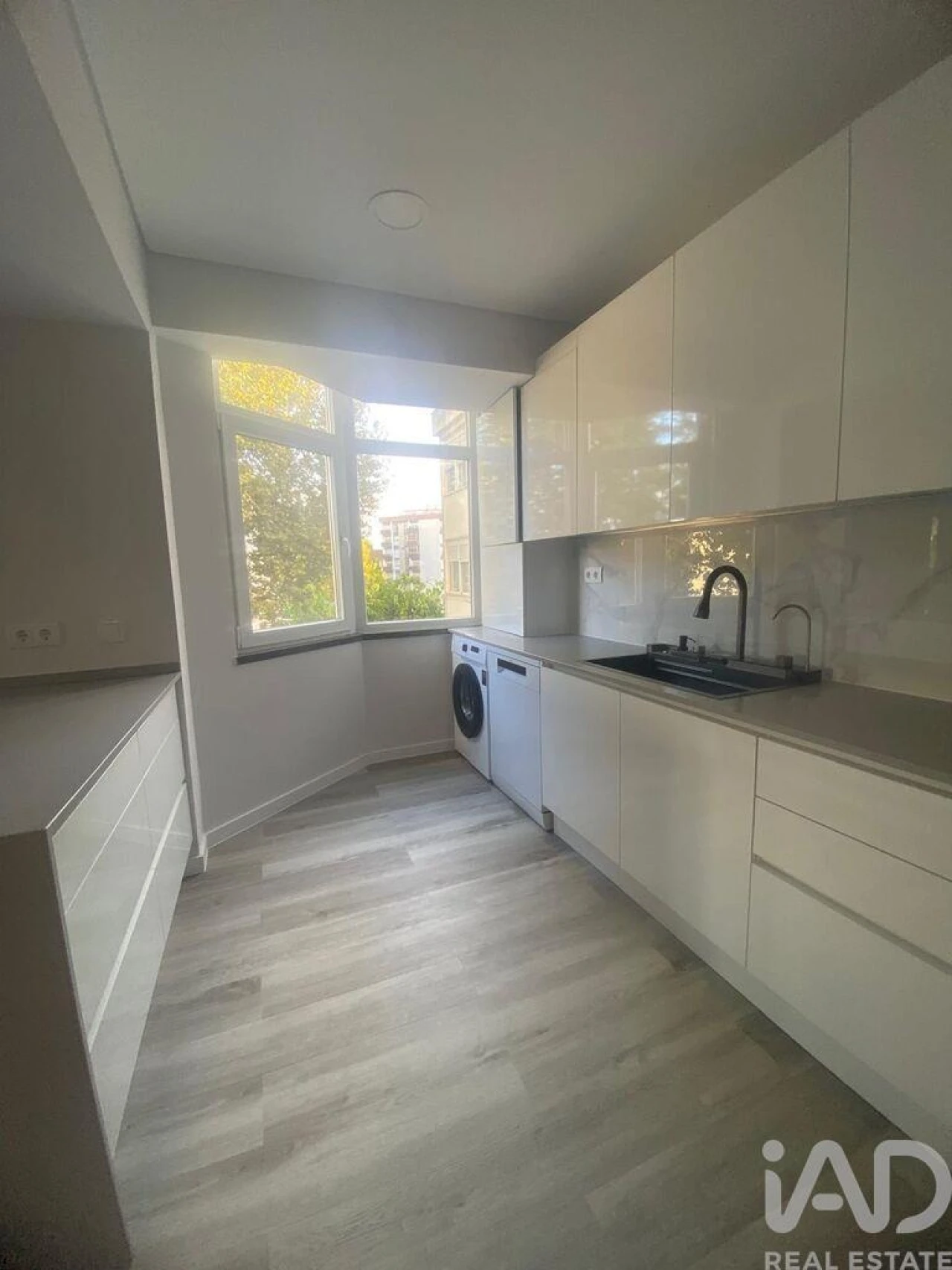 Apartamento T2 para Venda em Corroios Foto 5