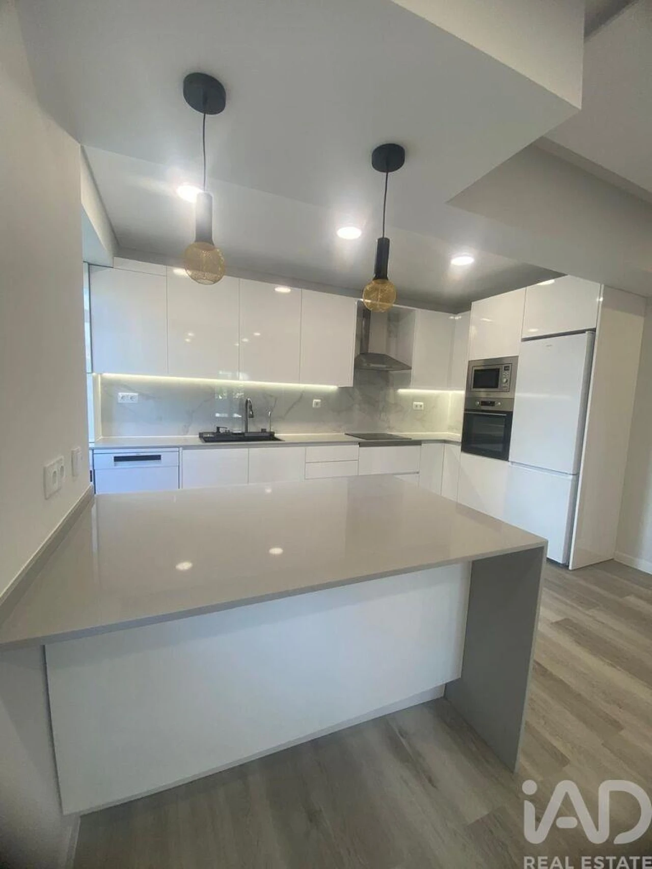 Apartamento T2 para Venda em Corroios Foto 2