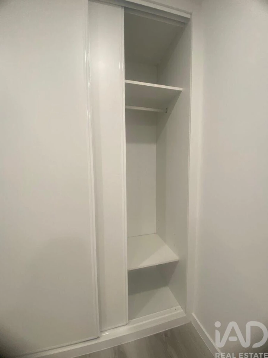 Apartamento T2 para Venda em Corroios Foto 16