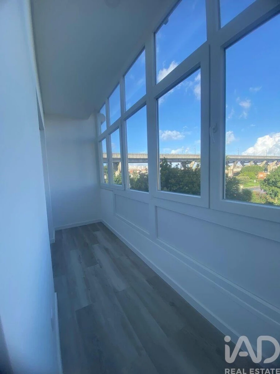 Apartamento T2 para Venda em Corroios Foto 22