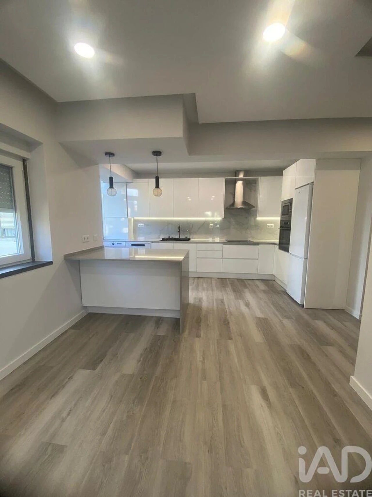 Apartamento T2 para Venda em Corroios Foto 10