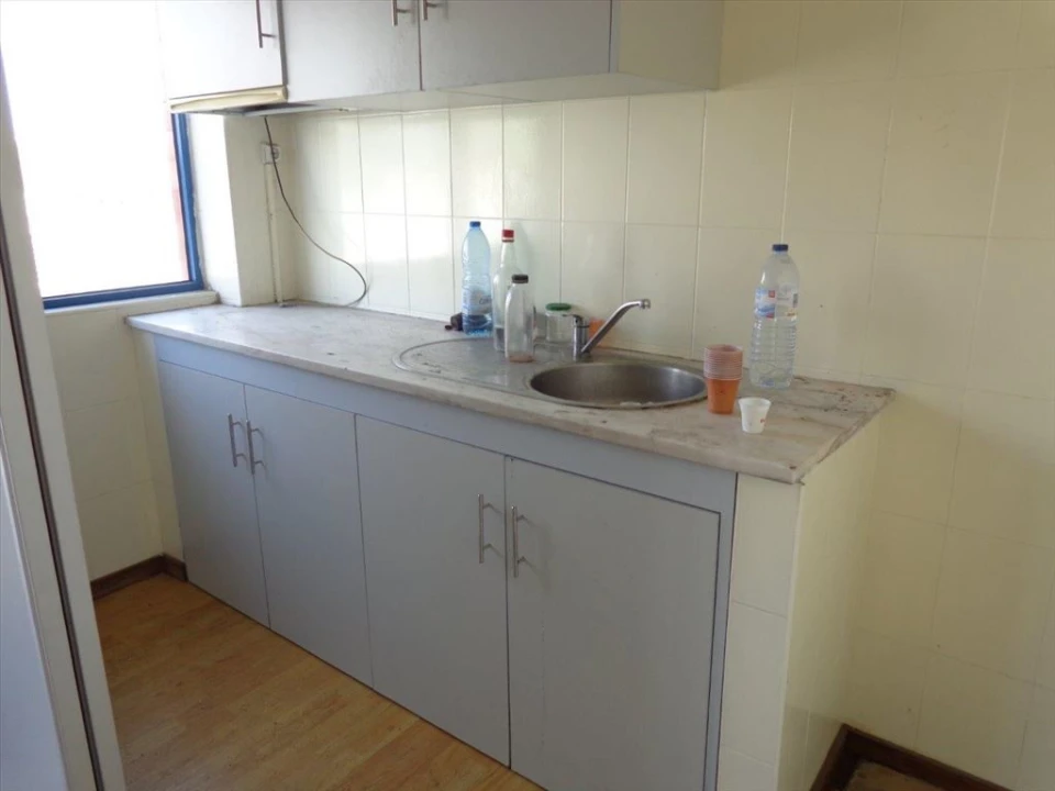 Armazém para Arrendamento em Canelas Foto 16