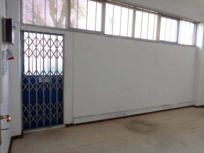 Armazém para Arrendamento em Canelas Foto 9