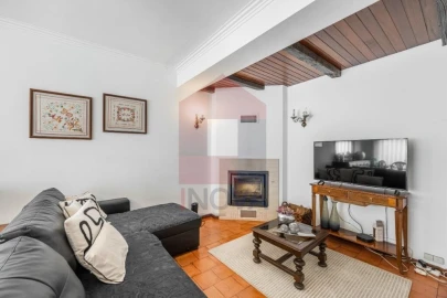 Apartamento T2 para Venda em Vila Verde e Barbudo