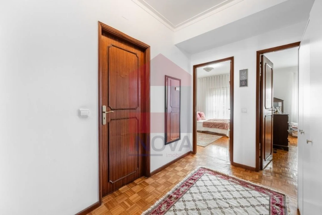 Apartamento T2 para Venda em Vila Verde e Barbudo Foto 14