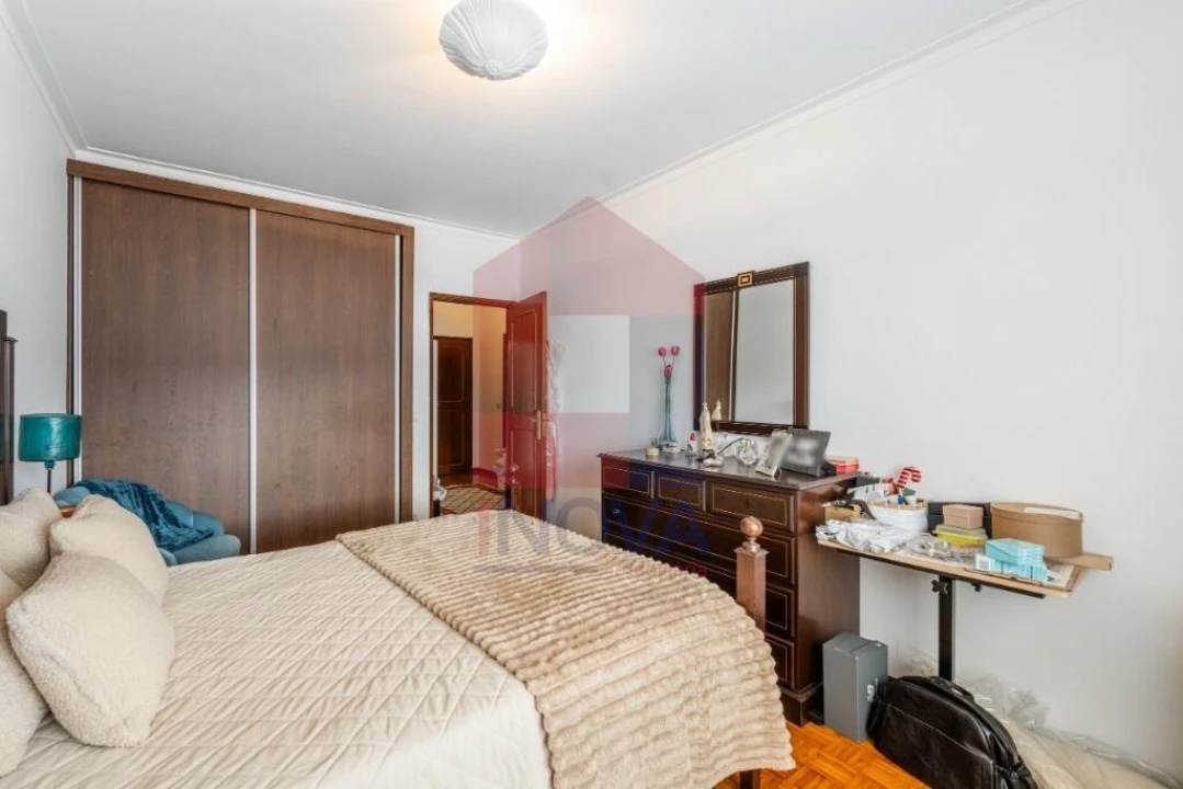 Apartamento T2 para Venda em Vila Verde e Barbudo Foto 9