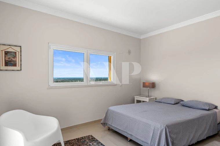 Moradia T6 para Venda em Santa Barbara de Nexe Foto 18