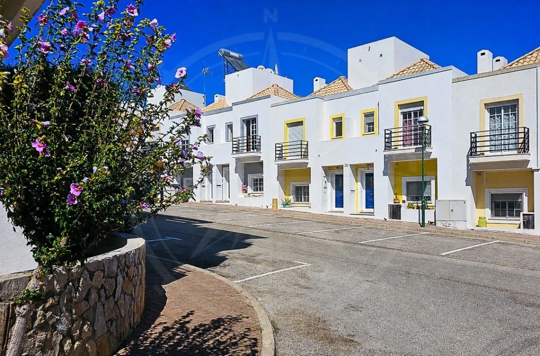 Moradia T2 para Venda em Tavira (Santa Maria e Santiago) Foto 1