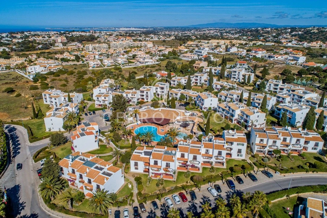 Apartamento T2 para Venda em Albufeira e Olhos de Água Foto 12