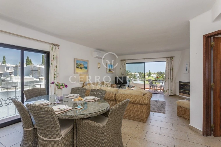 Apartamento T2 para Venda em Albufeira e Olhos de Água Foto 36