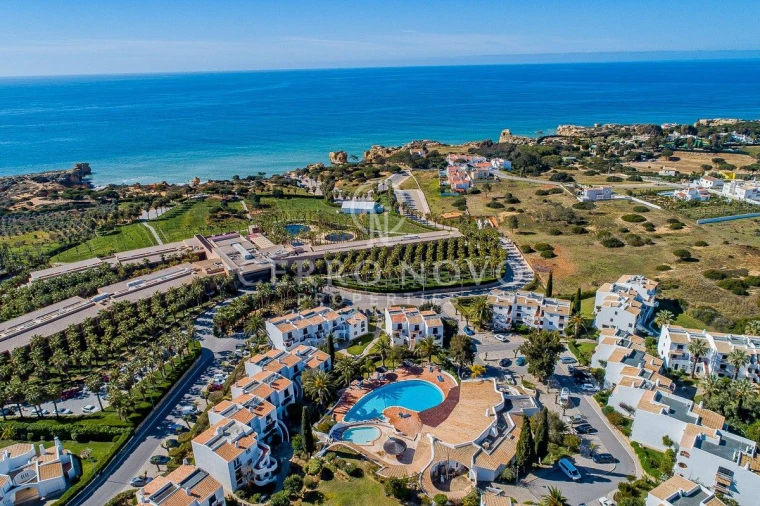 Apartamento T2 para Venda em Albufeira e Olhos de Água Foto 6