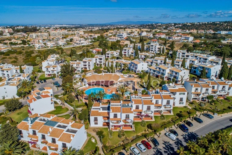 Apartamento T2 para Venda em Albufeira e Olhos de Água Foto 14