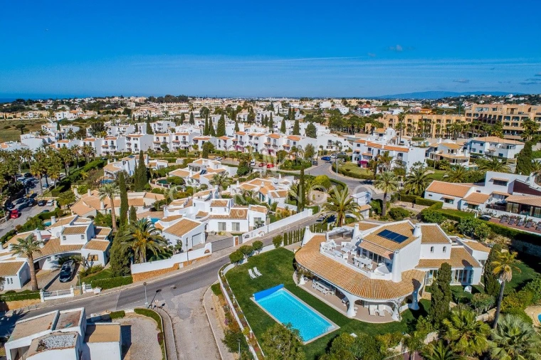 Apartamento T2 para Venda em Albufeira e Olhos de Água Foto 18