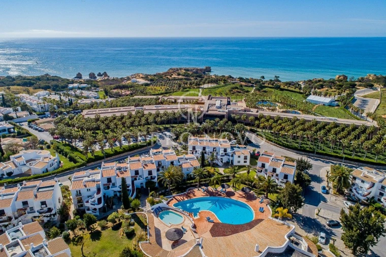 Apartamento T2 para Venda em Albufeira e Olhos de Água Foto 9
