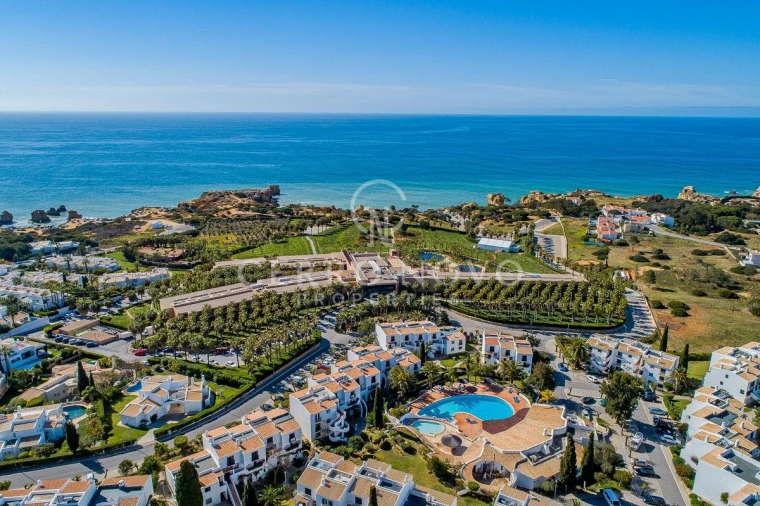 Apartamento T2 para Venda em Albufeira e Olhos de Água Foto 3