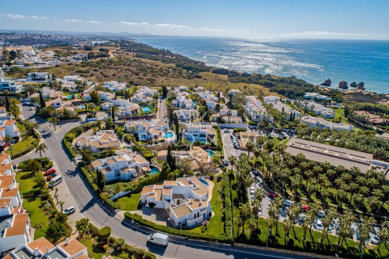 Apartamento T2 para Venda em Albufeira e Olhos de Água Foto 10