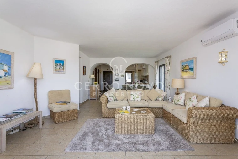 Apartamento T2 para Venda em Albufeira e Olhos de Água Foto 44