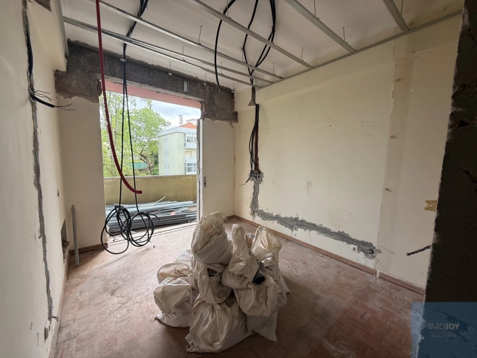 Apartamento T3 para Venda em São Domingos de Benfica Foto 14