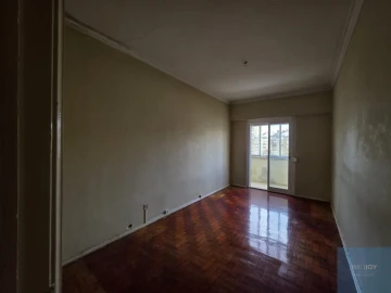 Apartamento T3 para Venda em São Domingos de Benfica