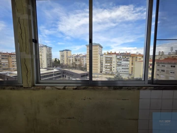 Apartamento T3 para Venda em São Domingos de Benfica