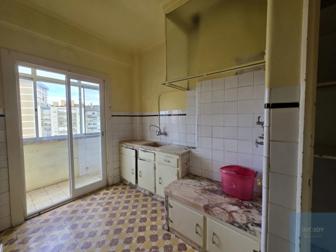 Apartamento T3 para Venda em São Domingos de Benfica Foto 6