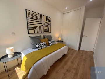 Apartamento T3 para Venda em Benfica