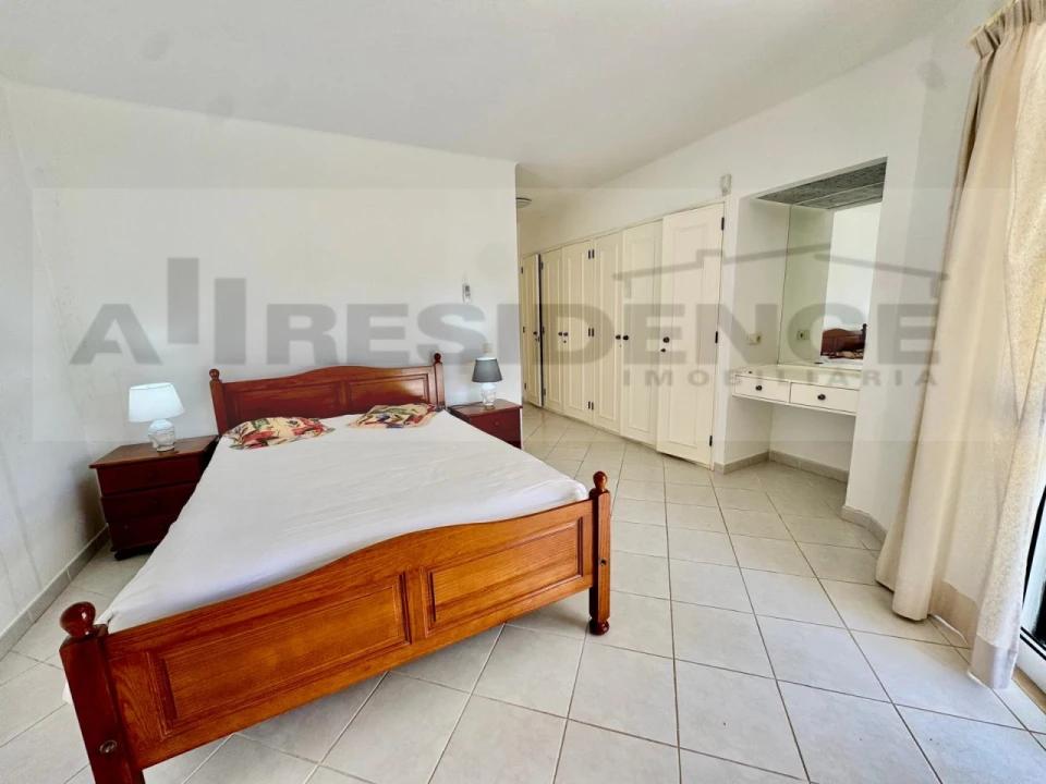 Moradia T3 para Venda em Albufeira e Olhos de Água Foto 2