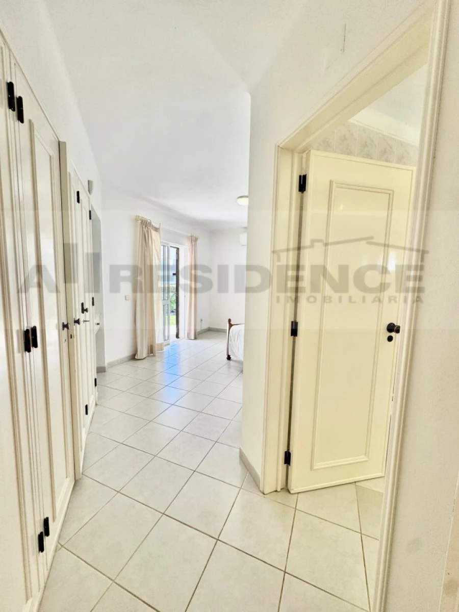 Moradia T3 para Venda em Albufeira e Olhos de Água Foto 7