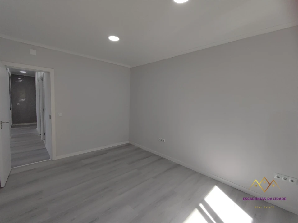 Apartamento T2 para Venda em Setubal (São Sebastião) Foto 17