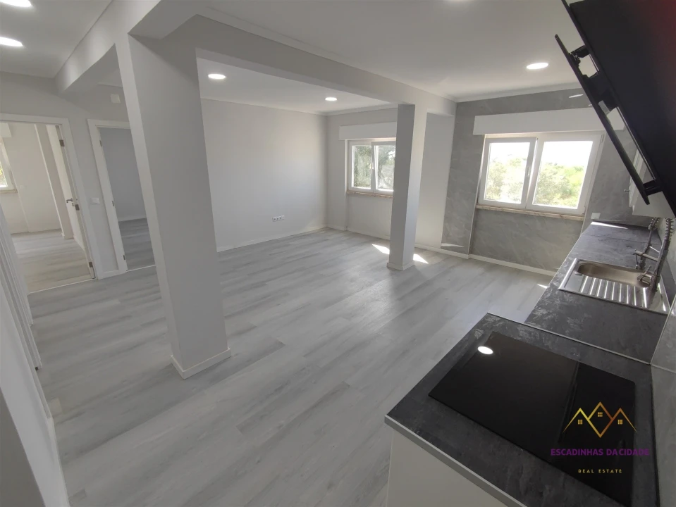 Apartamento T2 para Venda em Setubal (São Sebastião) Foto 3