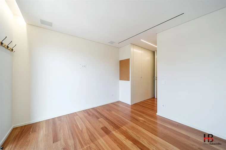 Apartamento T4 para Venda em Canidelo Foto 51
