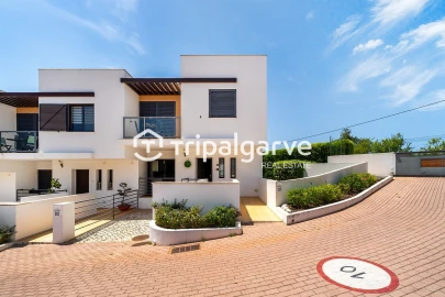 Moradia T3 para Venda em Albufeira e Olhos de Água