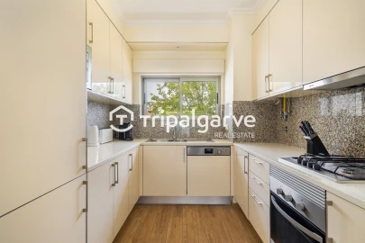 Apartamento T1 para Venda em Albufeira e Olhos de Água