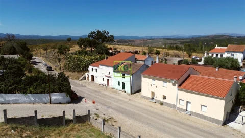 Moradia T4 para Venda em Benquerenças