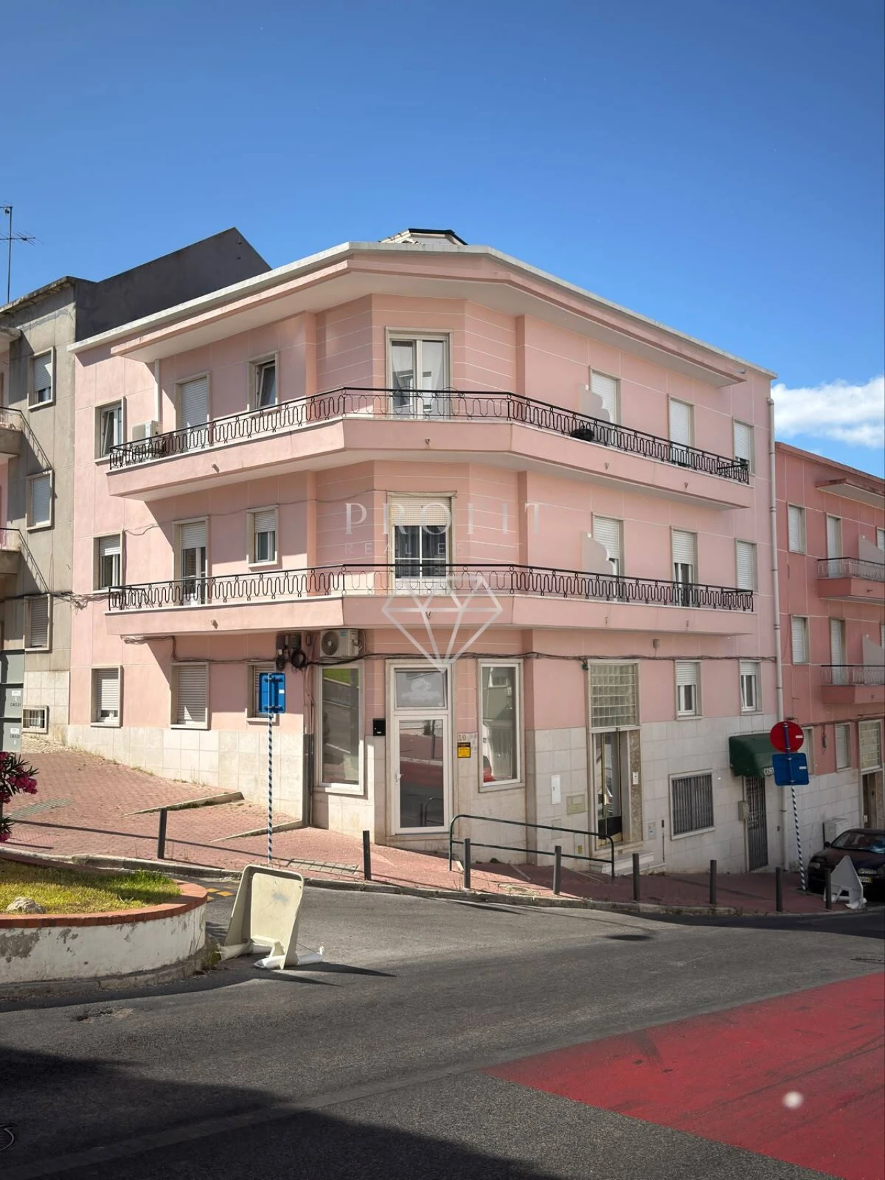 Apartamento T2 para Venda em Algés, Linda-A-Velha e Cruz Quebrada-Dafundo Foto 1