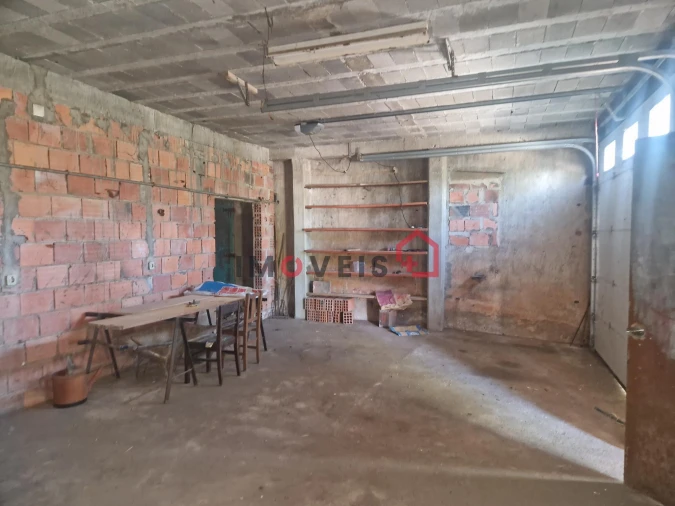 Moradia T4 para Venda em São Mamede Foto 5