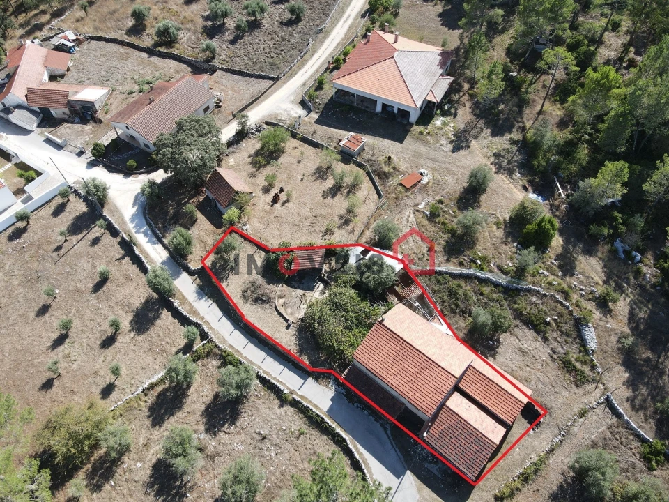 Moradia T4 para Venda em São Mamede Foto 3