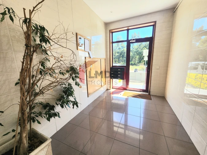 Apartamento T2 para Venda em Oliveira do Douro Foto 4