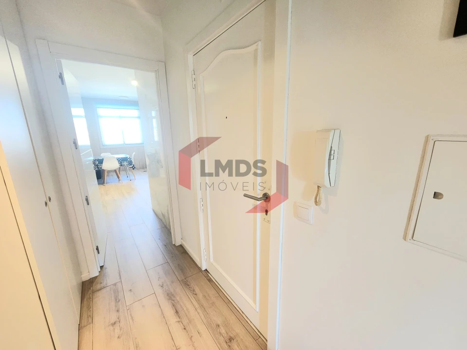 Apartamento T2 para Venda em Oliveira do Douro Foto 7