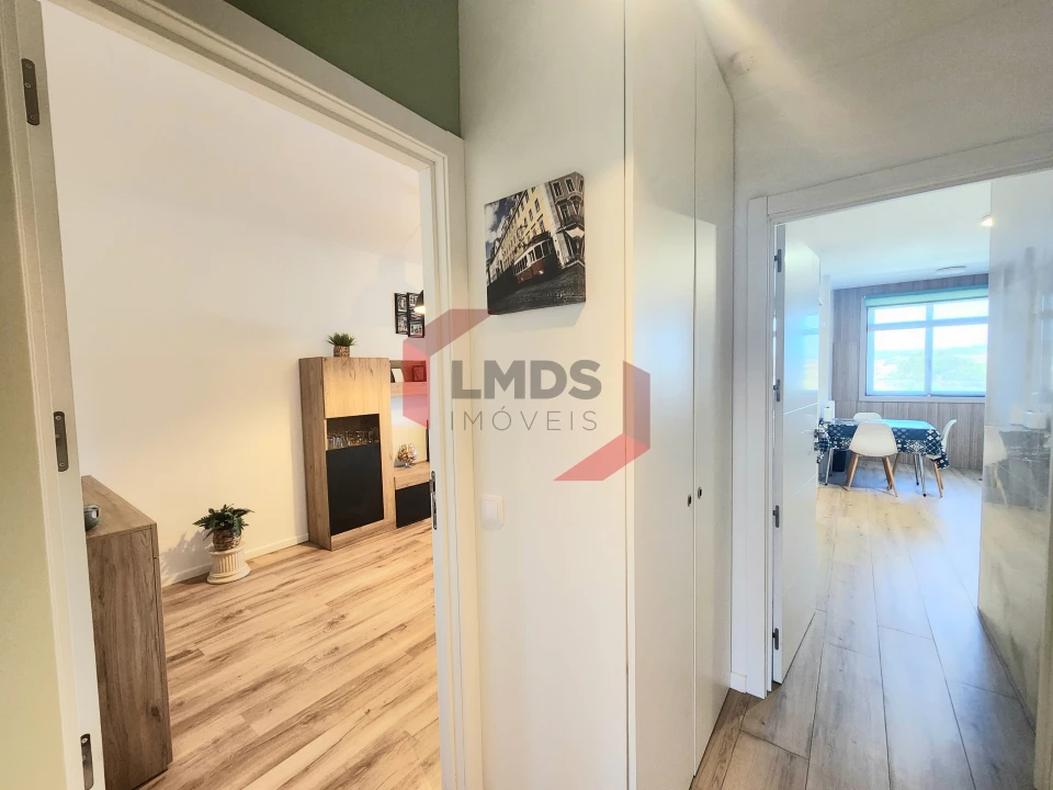 Apartamento T2 para Venda em Oliveira do Douro Foto 9