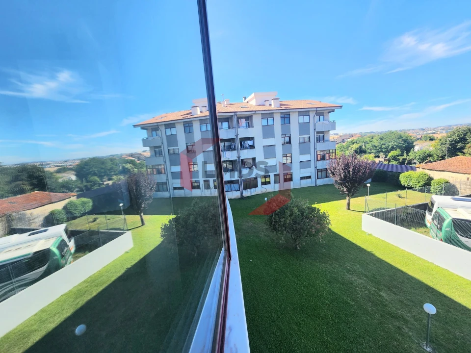 Apartamento T2 para Venda em Oliveira do Douro Foto 19