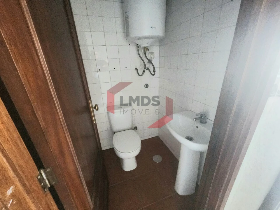 Apartamento T3 para Venda em Oliveira do Douro Foto 14