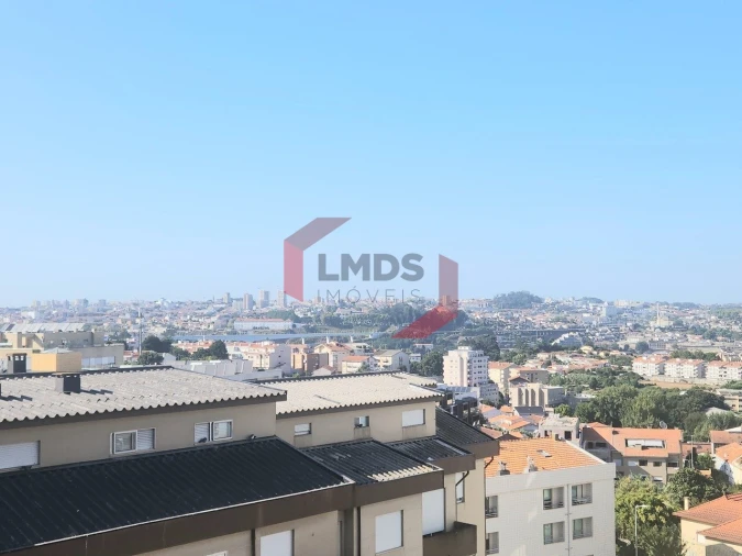 Apartamento T3 para Venda em Oliveira do Douro Foto 12