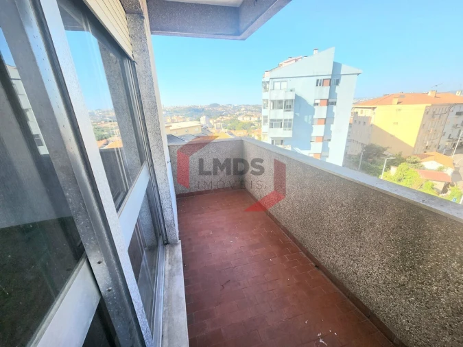 Apartamento T3 para Venda em Oliveira do Douro Foto 10