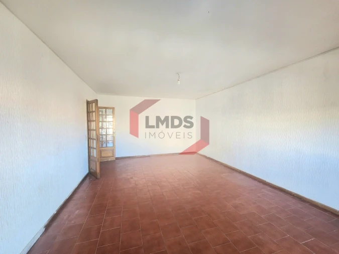 Apartamento T3 para Venda em Oliveira do Douro Foto 11