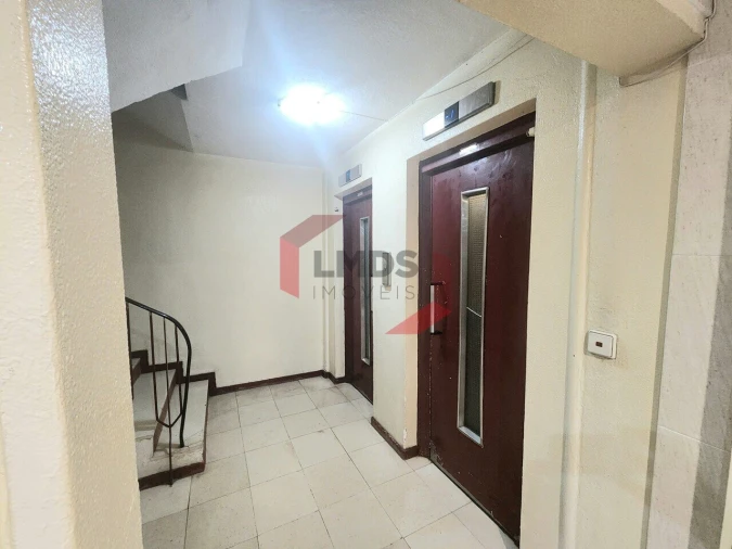 Apartamento T3 para Venda em Oliveira do Douro Foto 5