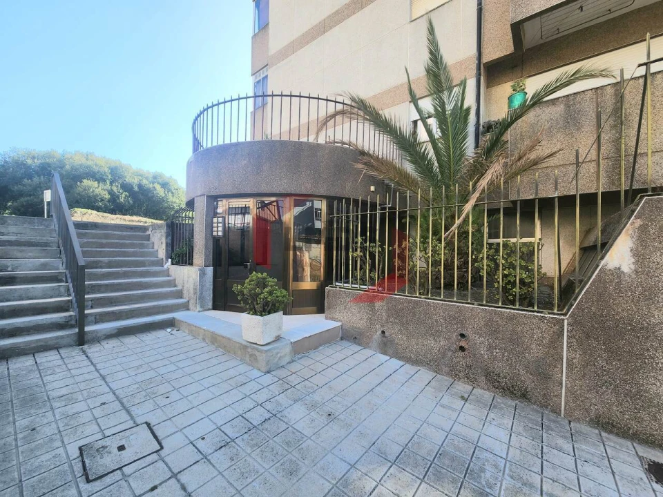 Apartamento T3 para Venda em Oliveira do Douro Foto 1