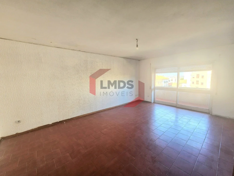 Apartamento T3 para Venda em Oliveira do Douro Foto 8
