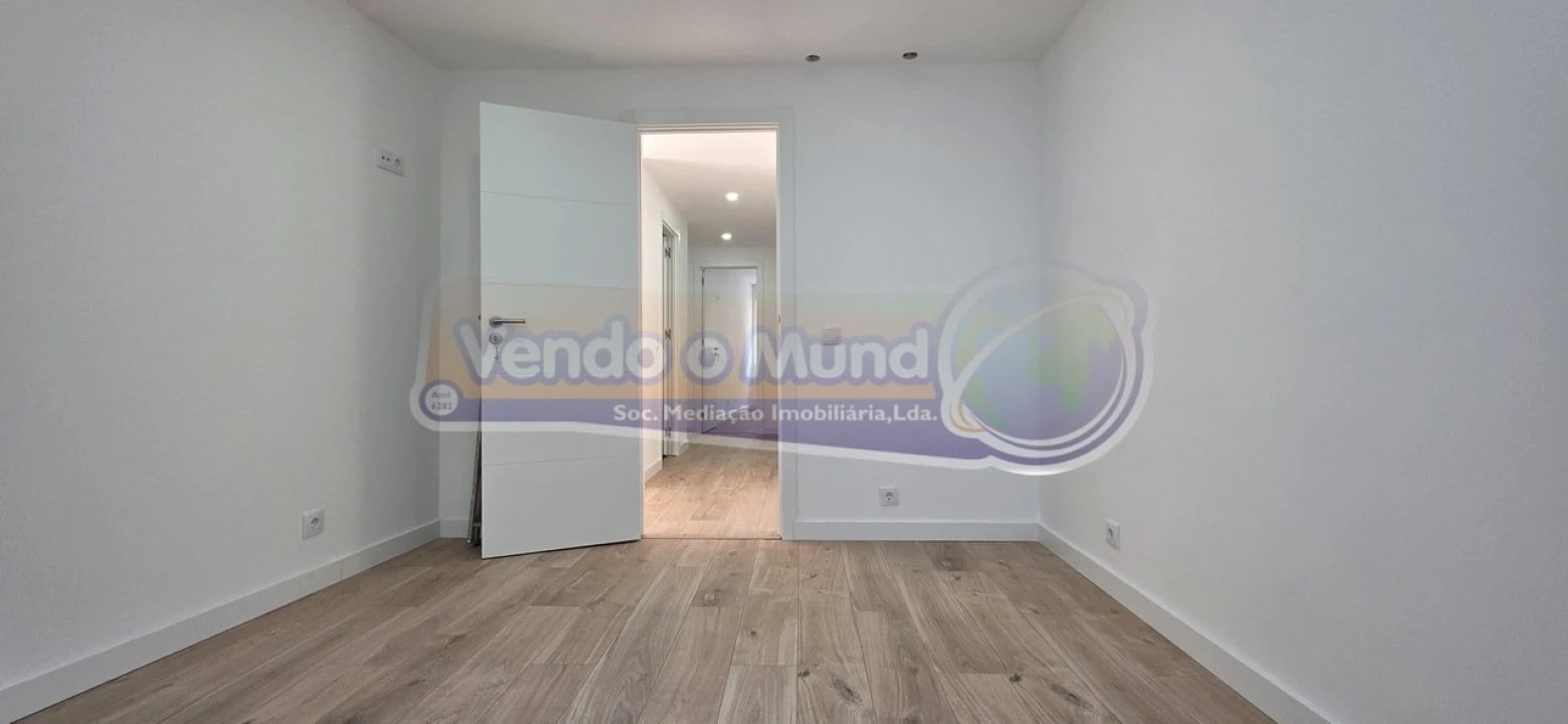 Apartamento T3 para Venda em Alverca do Ribatejo e Sobralinho Foto 15